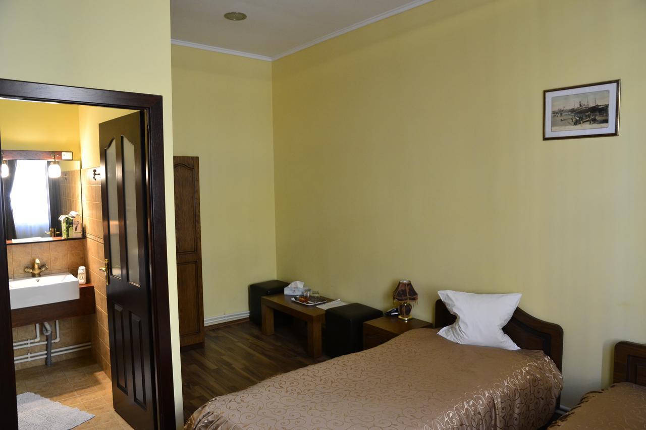 Porto Franco Residence Brăila Esterno foto