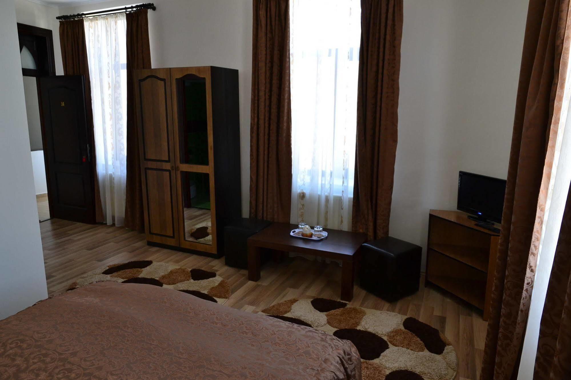 Porto Franco Residence Brăila Esterno foto