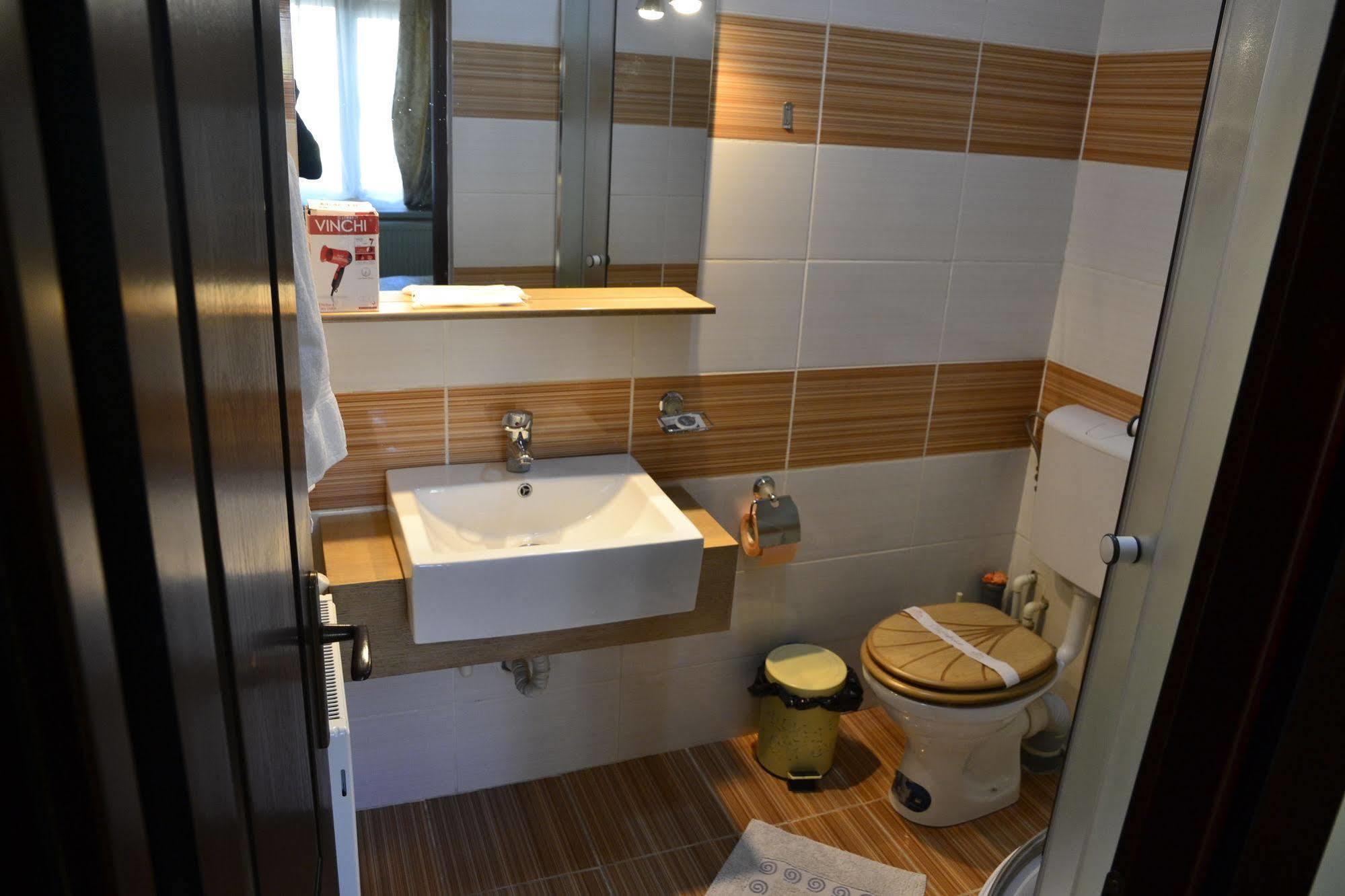 Porto Franco Residence Brăila Esterno foto
