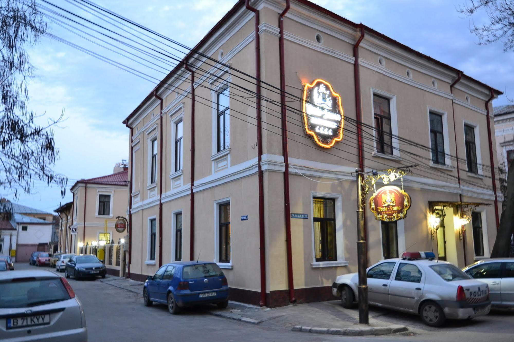 Porto Franco Residence Brăila Esterno foto