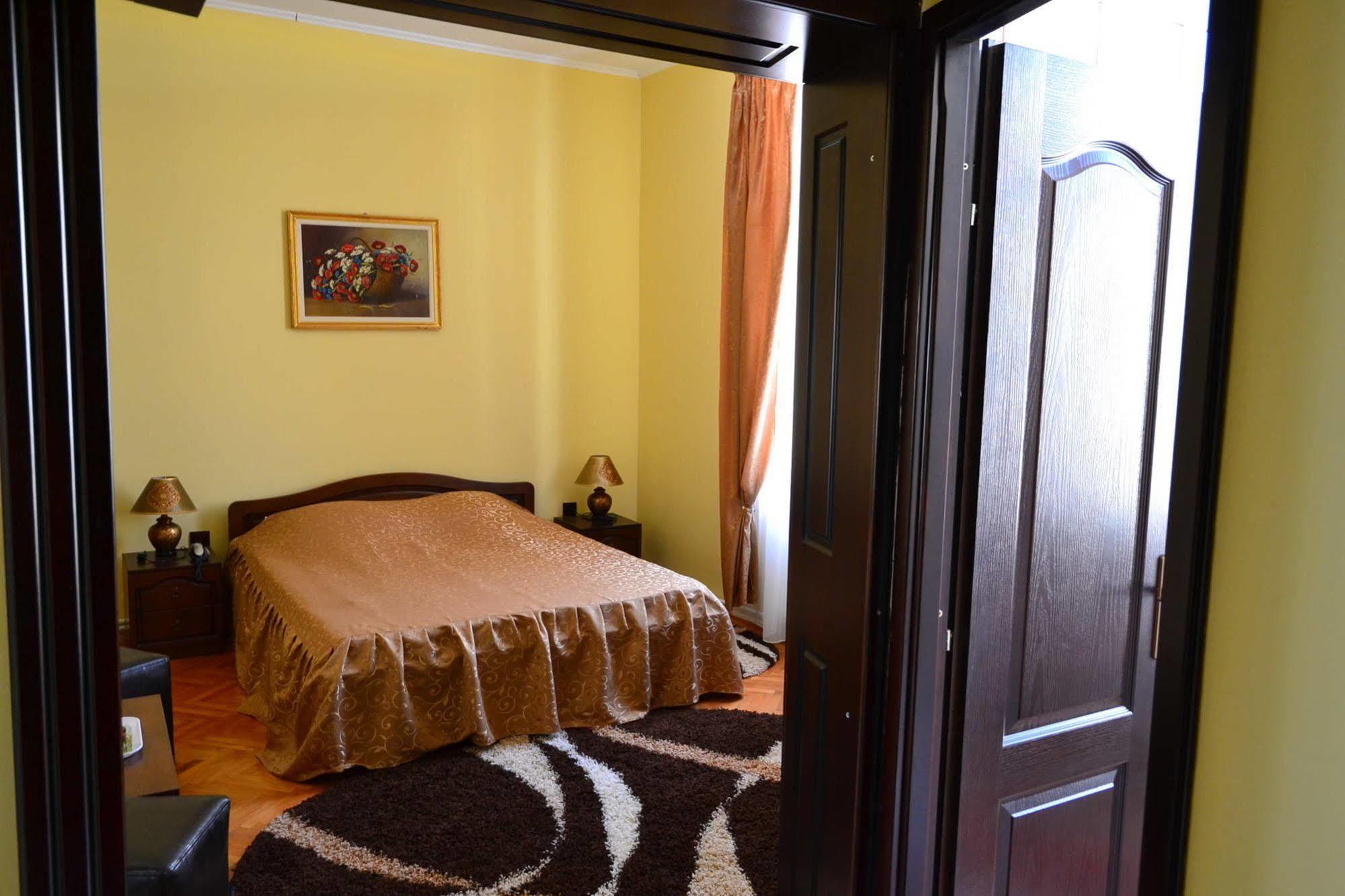 Porto Franco Residence Brăila Esterno foto