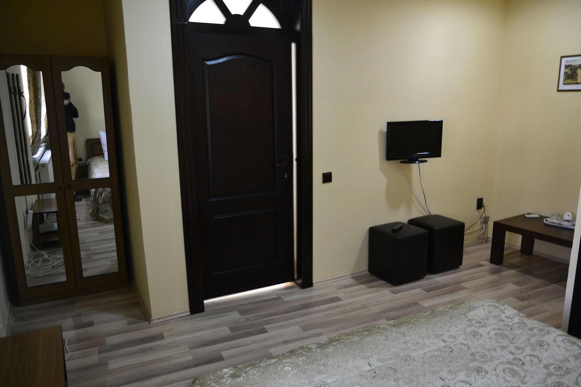 Porto Franco Residence Brăila Esterno foto